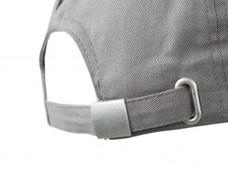 Шапка с козирка