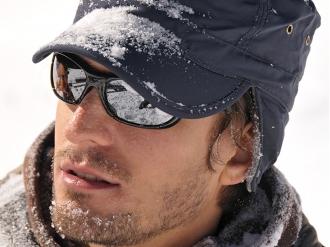 Шапка в армейски стил