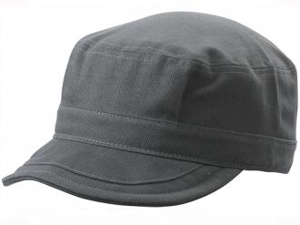 Шапка с козирка