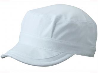 Шапка с козирка