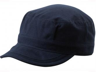 Шапка с козирка