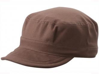 Шапка с козирка