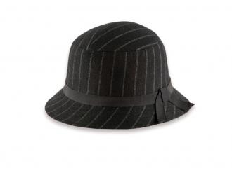 Шапка с периферия - LOLA